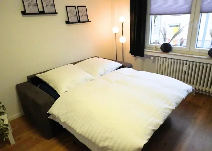 Living-Life, Klinik & Messe Vor Ort, Wlan, Netflix
